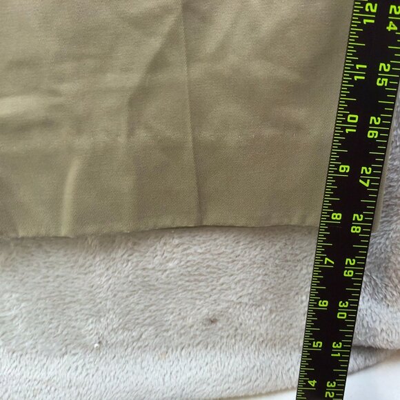 Dockers Mens D3 Pants Size 44x30 Classic Fit Khaki Chino Flat Front Casual Tan - Picture 6 of 16